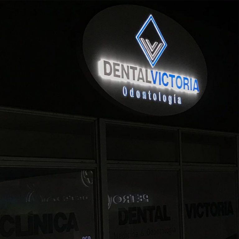 Letrero Dental Victoria