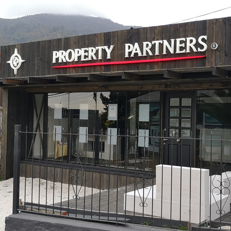 Equipamiento Property Partners